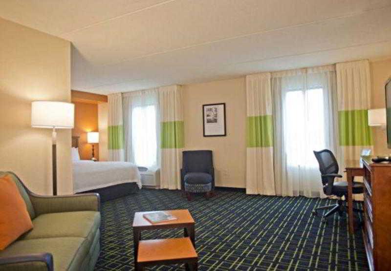 Fairfield Inn & Suites By Marriott Валдоста Екстер'єр фото